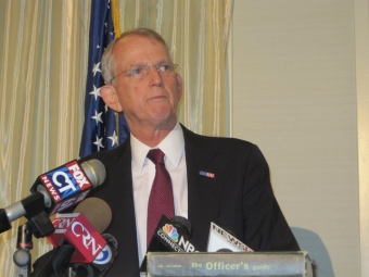 Simmons withdraws