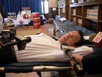 Malloy gives blood 1.31.11