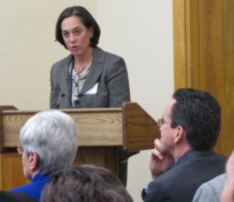 Katz tells Malloy and commissioners her plans for the agency in 2011