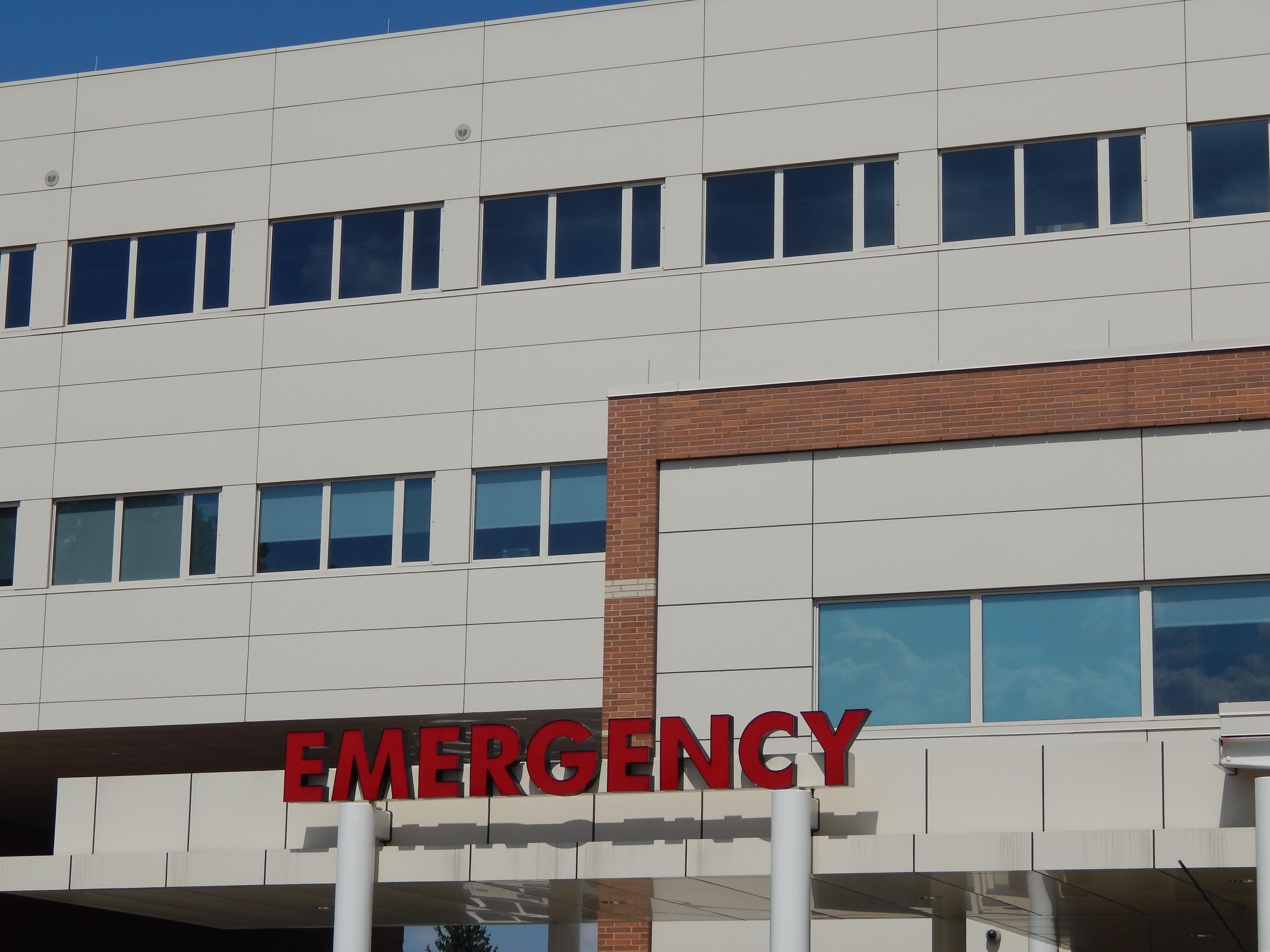 This is a photo of the outside of the emergency department at MidState Medical Center in Meriden