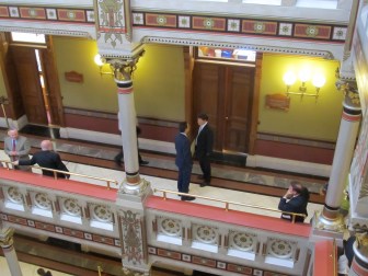 Gov. Dannel P. Malloy conferring with Sen. John Fonfara.
