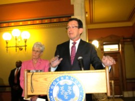 Gov. Dannel P. Malloy and Lt. Gov. Nancy Wyman.