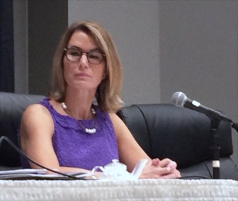 Themis Klarides at the annual meeting of the Council Small Towns.