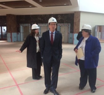 Gov. Dannel P. Malloy tours Connecticut River Plaza with Commissioner Melody Currey, right, and Erin Choquette of DAS.