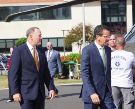 Sikorsky President Dan Schultz and Gov. Dannel P. Malloy.