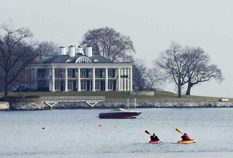 The millionaire-with-a-suitcase: man or myth?