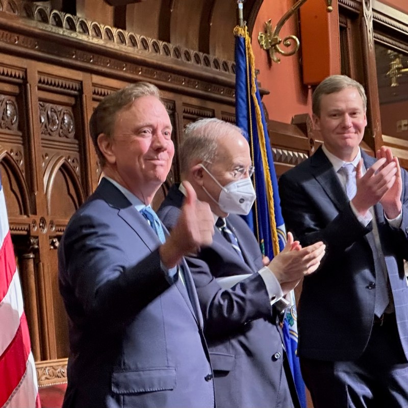 Lamont asks legislature to stay the course on fiscal restraint