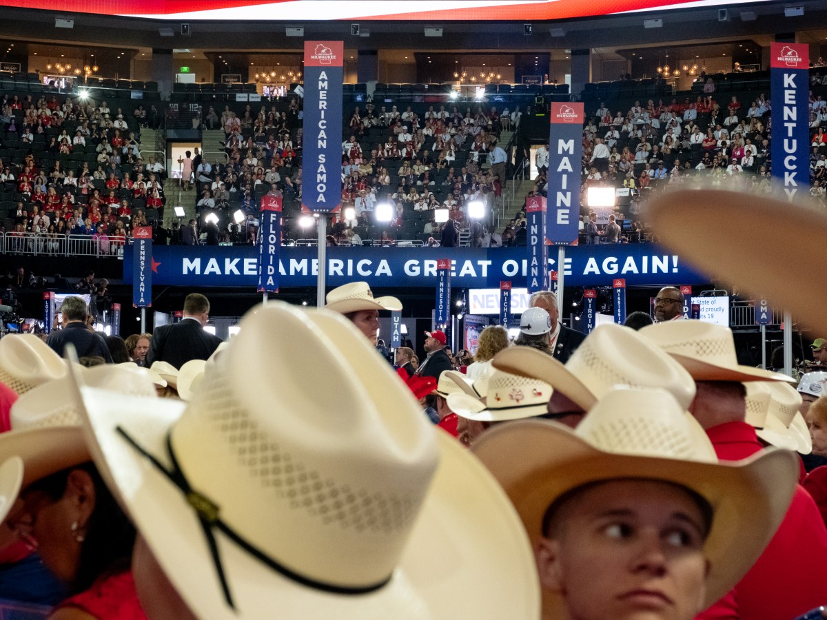 CT GOP heads to Dallas for Trump-centric midterm convention