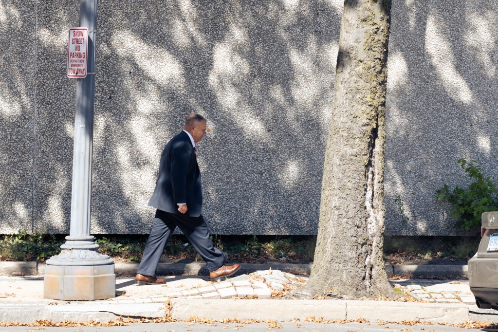 Kosta Diamantis flees to Greece, attorney says