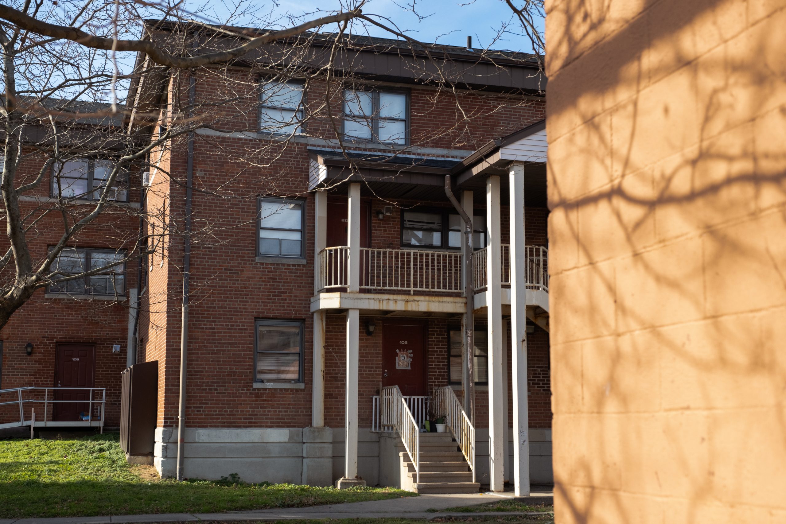 In Bridgeport’s public housing, residents work to rebuild their neighborhoods