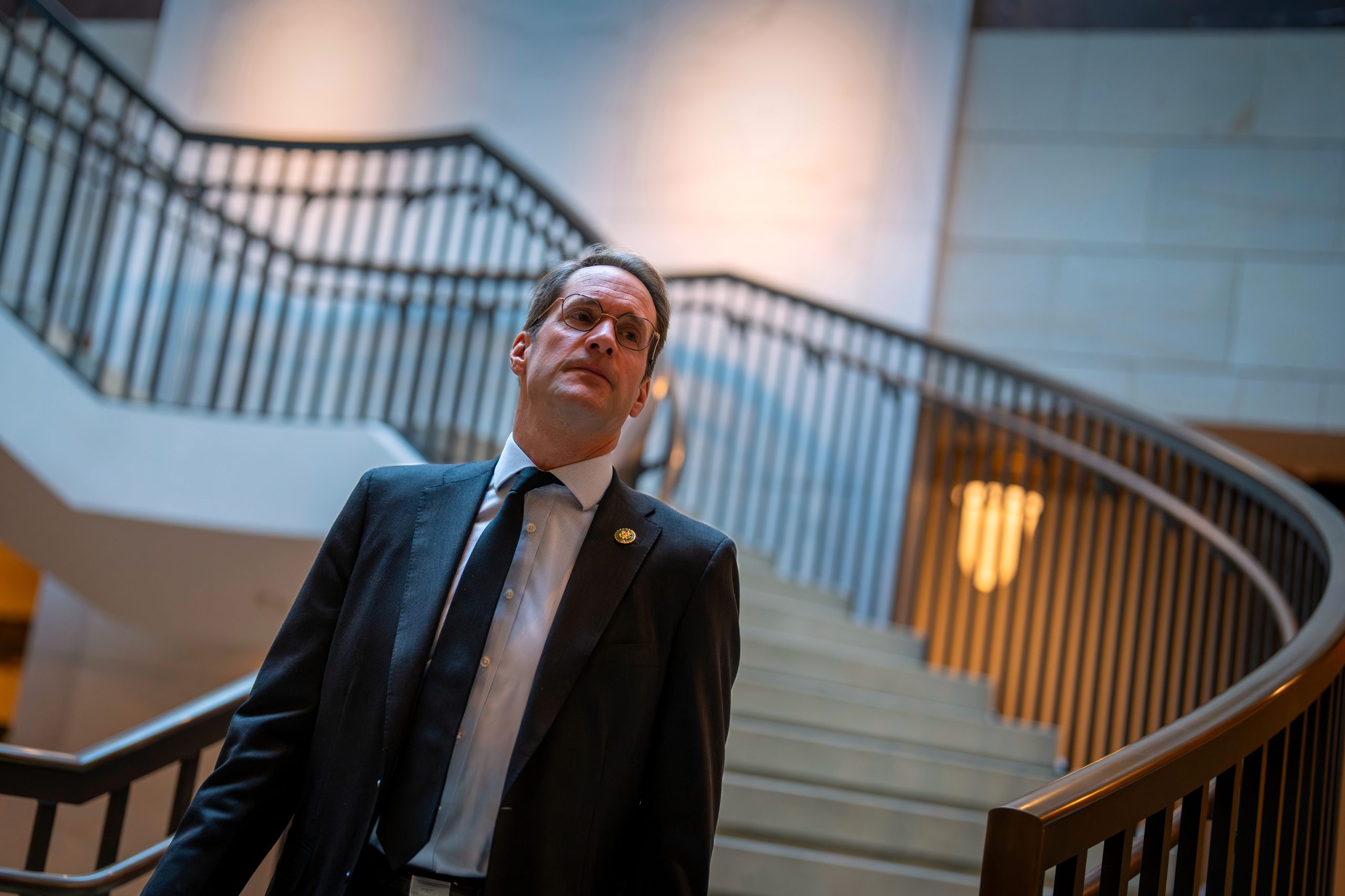 Himes at odds with some Dems, constituents over surveillance law