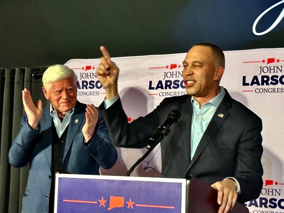 Hakeem Jeffries stumps in district safe for Dems, if not for Larson