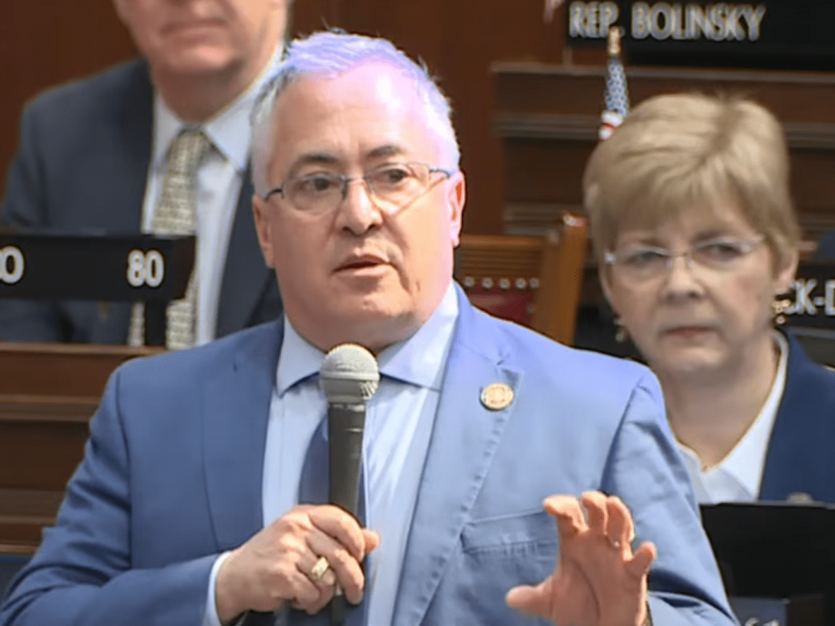 CT House approves contract with new round of state worker raises