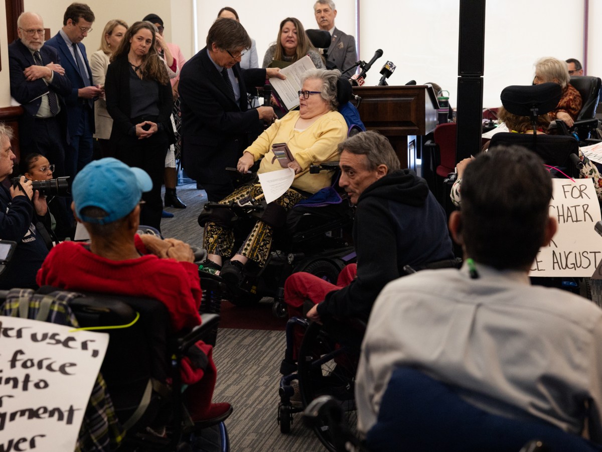 Diamantis scandal, ‘superfund’ bill, DHS: CT politics news