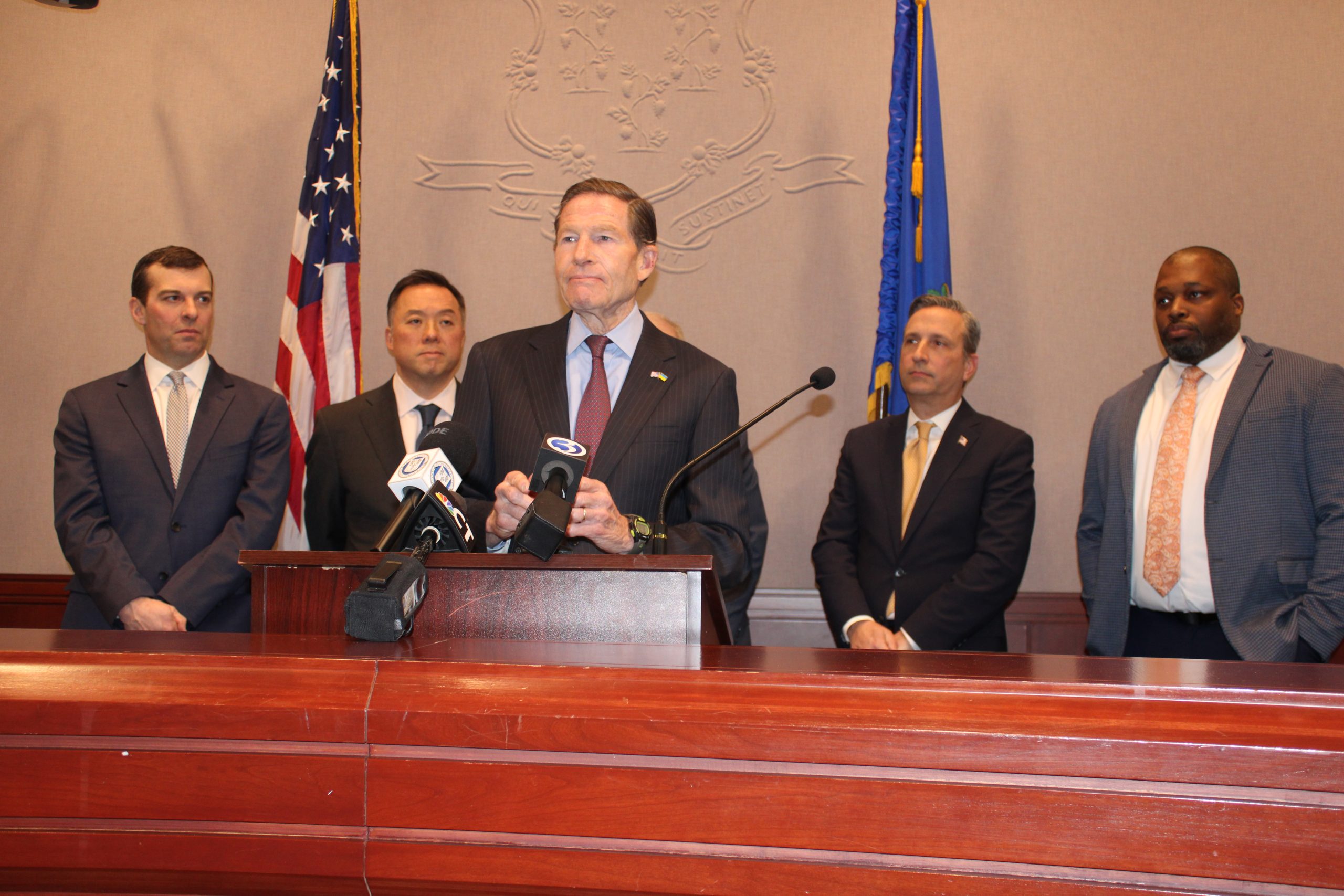 AG Tong, Sen. Blumenthal plug CT bills seeking accountability for ICE agents