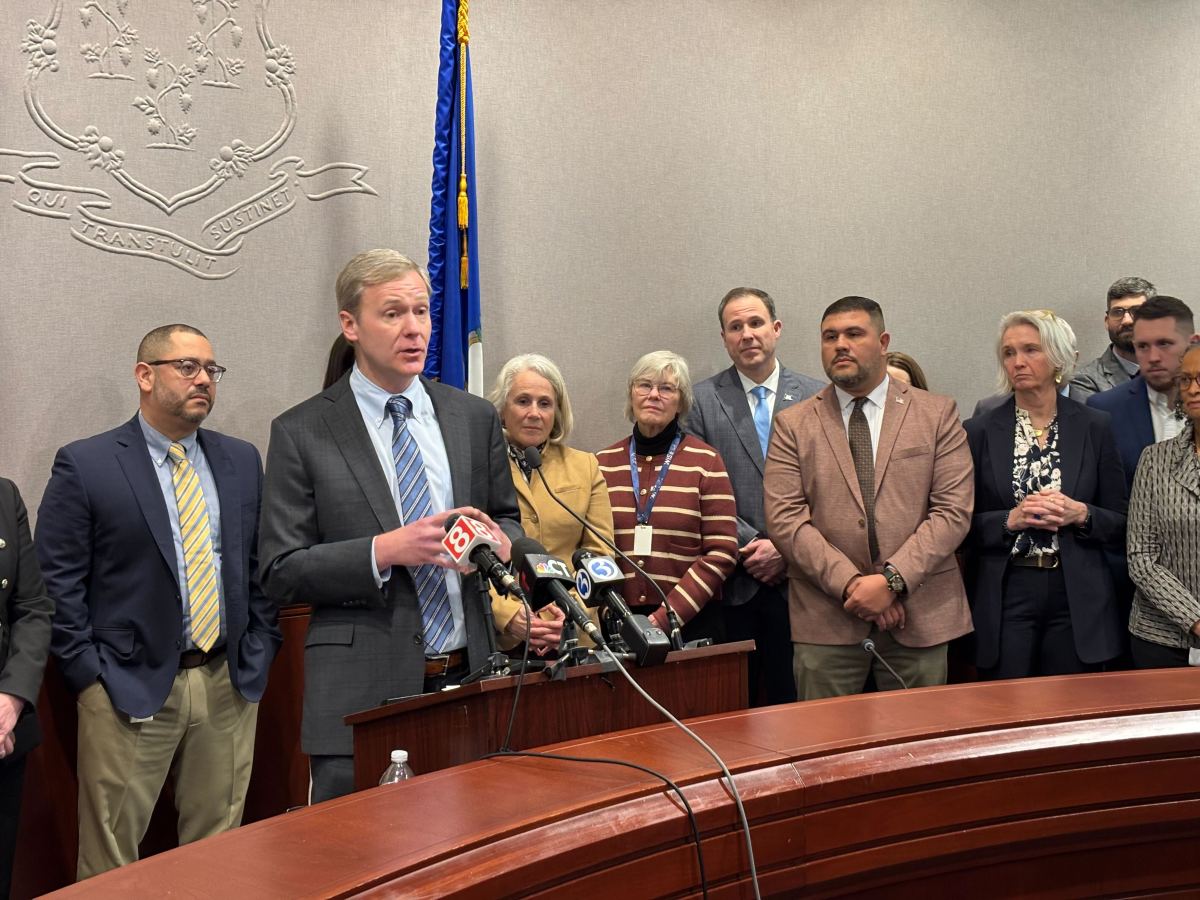 House Dems would trim rebate program to aid local schools