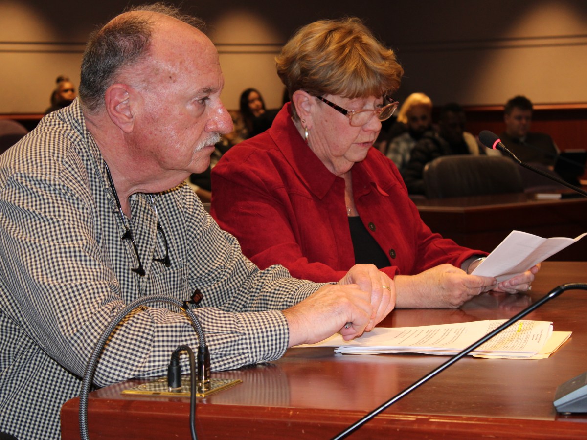 Hearing draws support for expanding early parole eligibility in CT