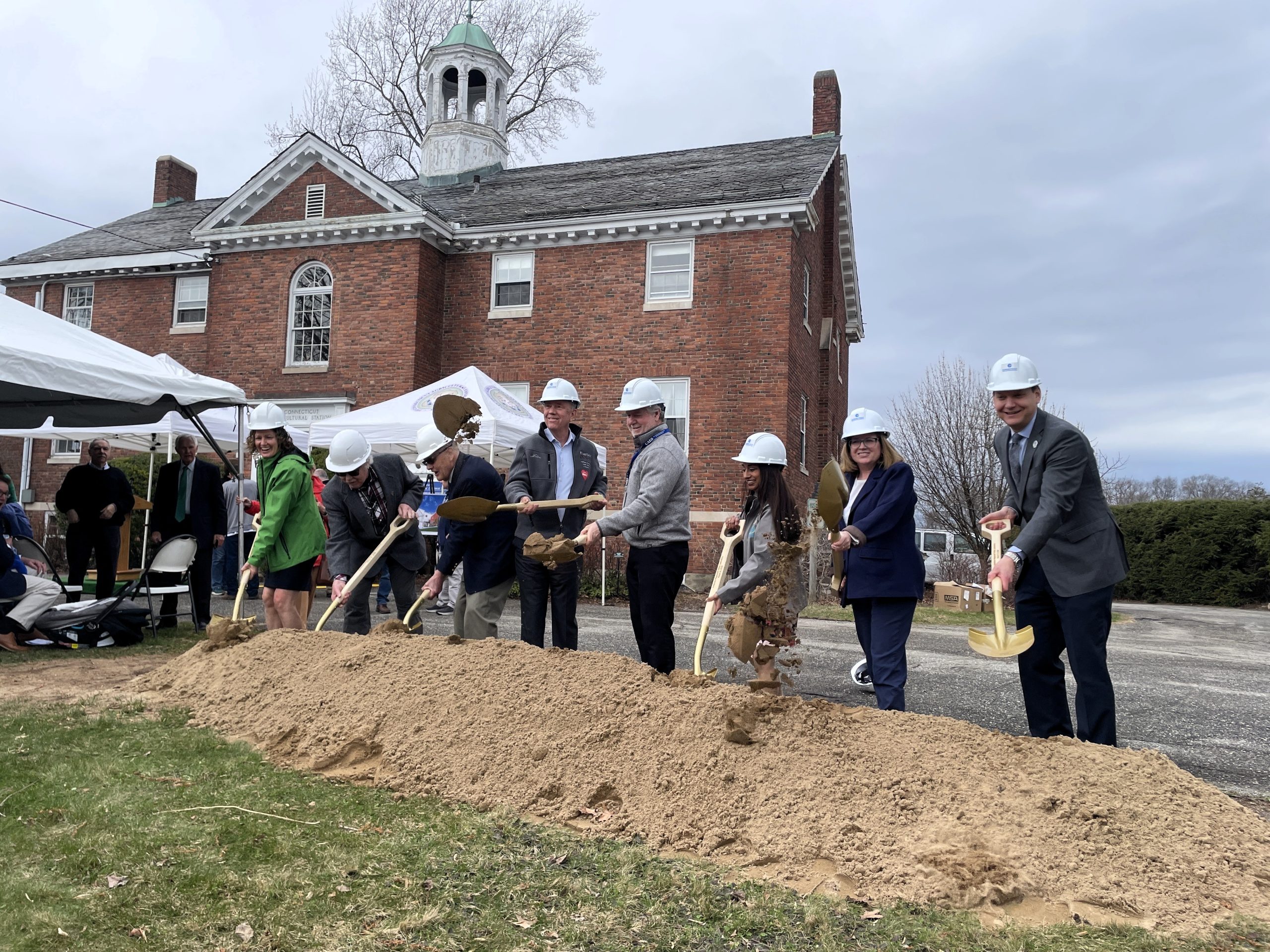 Agricultural lab expansion will help CT farmers solve new problems