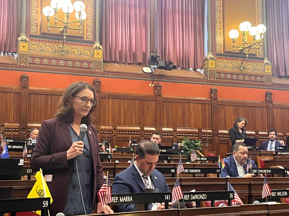 CT House passes transportation bill relaxing clean bus mandates