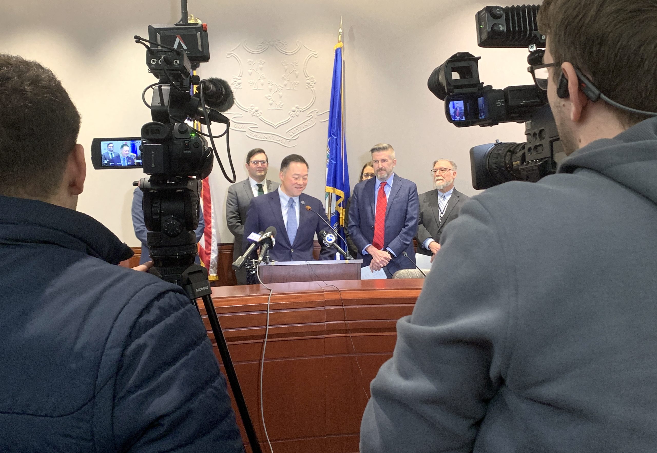 In final weeks of CT session, AI policy bills come into focus