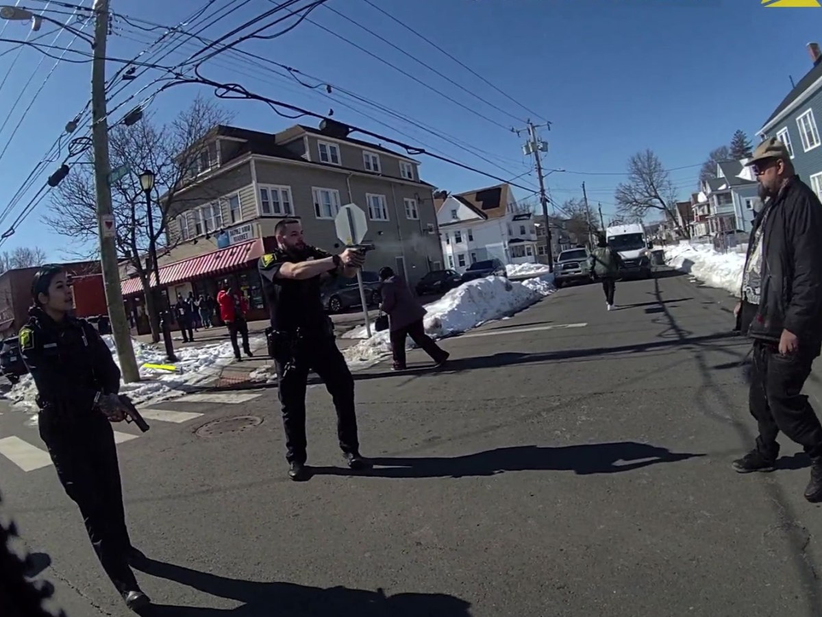 Hartford police officer charged for fatally shooting Steven Jones