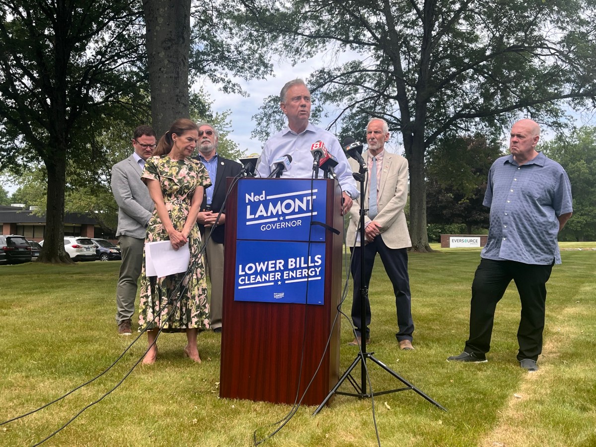 Lamont: Utilities need to ‘earn’ right to operate in CT