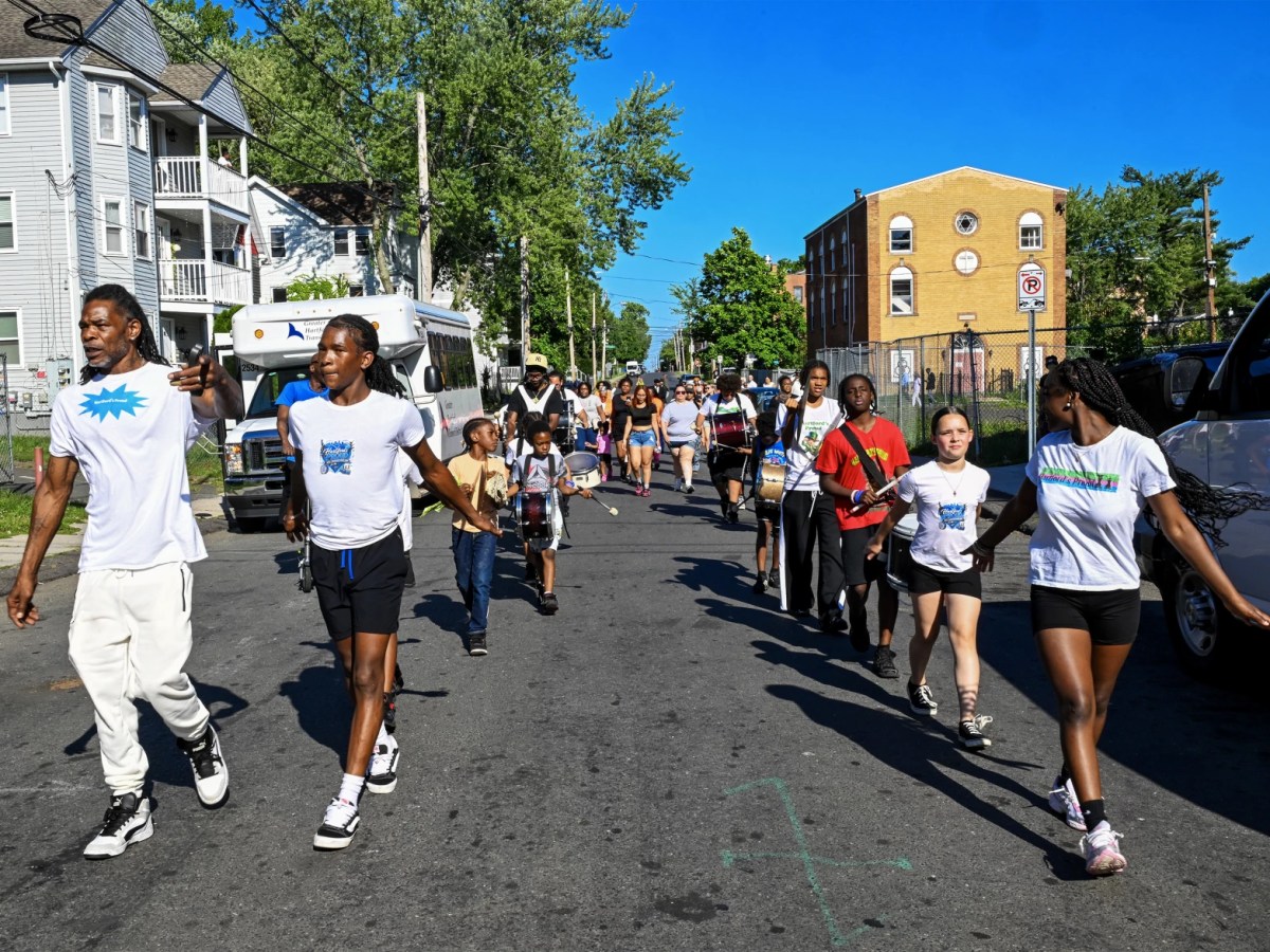 Hartford residents back police oversight board stuck in union standoff