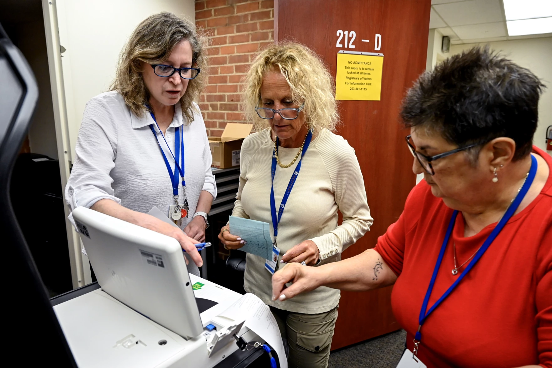 Westport registrars demonstrate voting machines as federal pressures mount