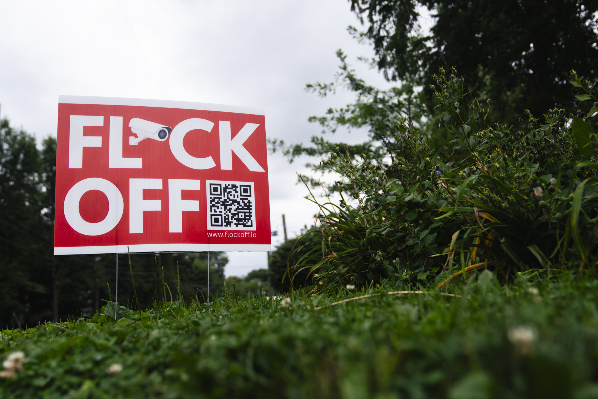 https://ctmirror.org/wp-content/uploads/2026/08/FLOCK-SIGNS-0821-JL-003.jpg
