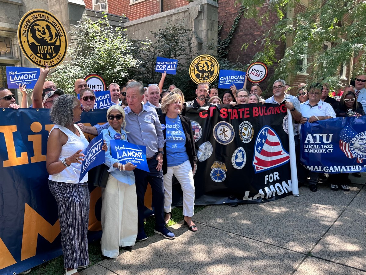 Lamont sticks to a fiscal discipline not always applauded by labor