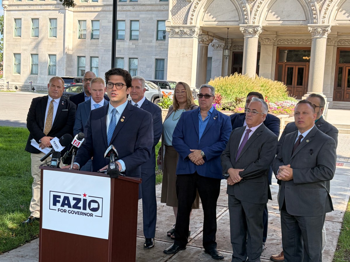 Fazio, Lamont trade blame for tolerating corruption in Hartford, D.C.