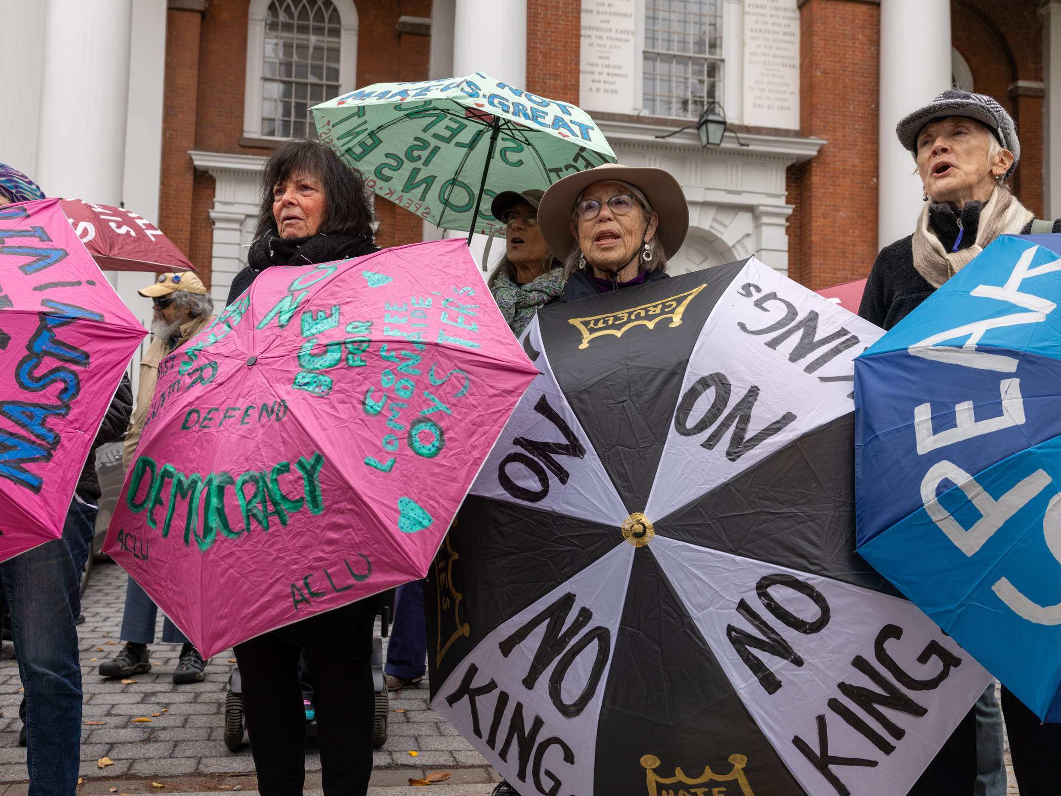 ‘No Kings' protests across CT focus on voting, democracy